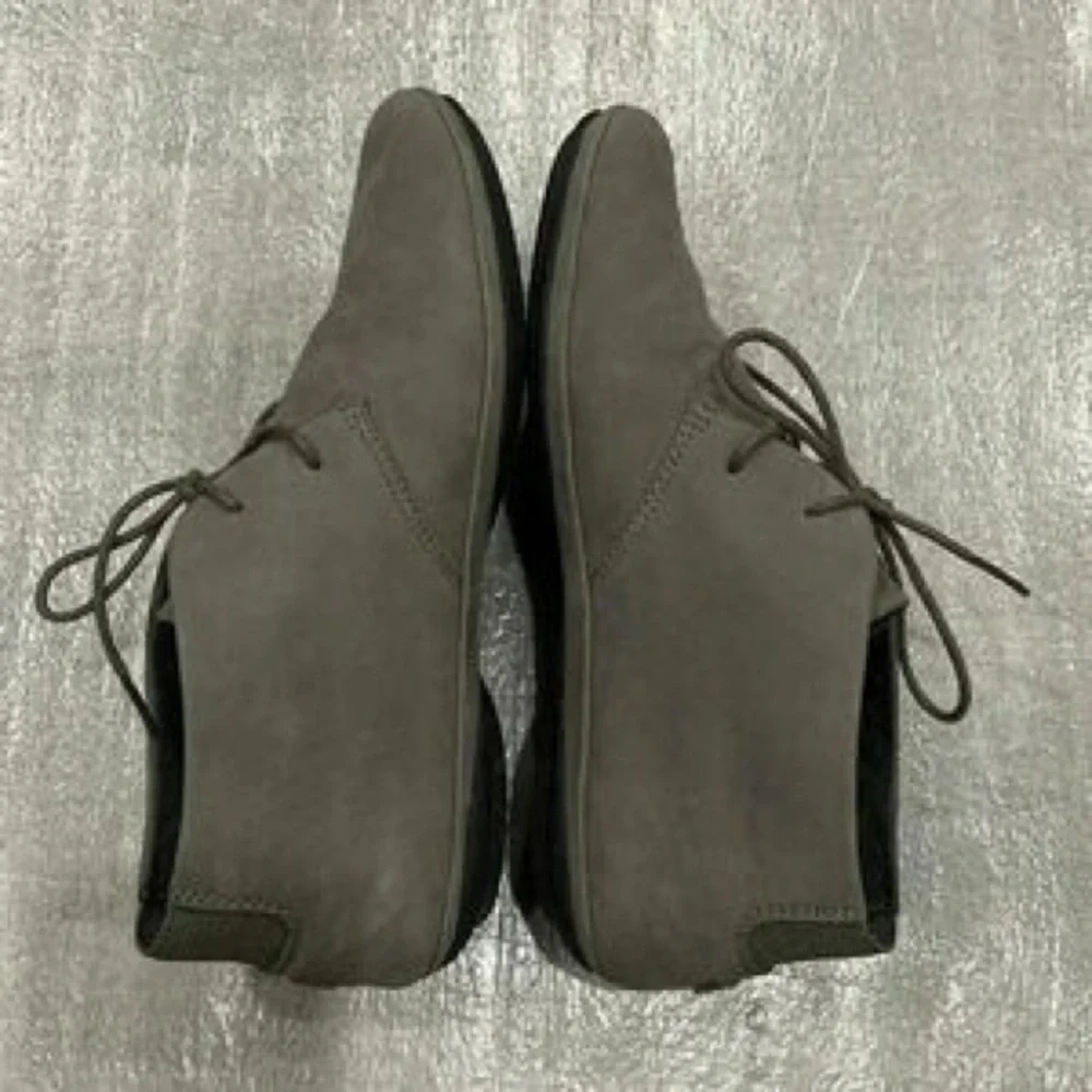 Men's Casual Lace-Up Oxford in Taupe